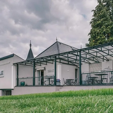 Oda ve Kahvaltı Villa17 3*