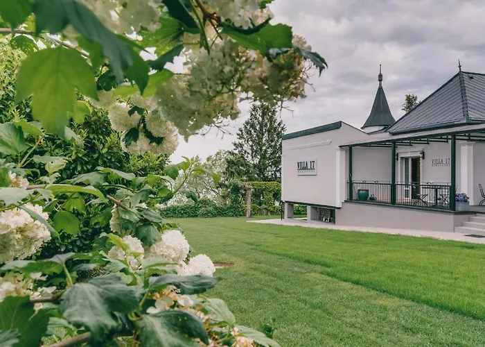 Villa17 Badacsonytomaj